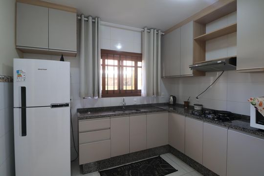 Cozinha de casa à venda com 3 quartos, 163m² em Mathias Velho, Canoas