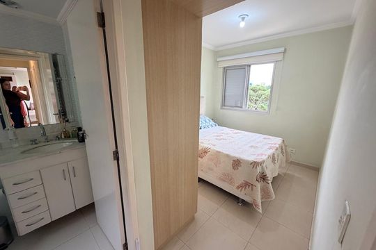 Quarto de apartamento à venda com 3 quartos, 76m² em Vila Amélia, São Paulo