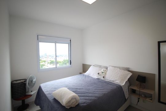 Suíte 1 de apartamento à venda com 2 quartos, 54m² em Bom Jesus, Porto Alegre
