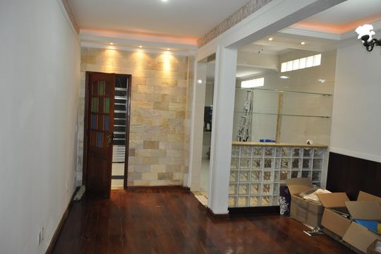 Casa à venda com 4 quartos, 305m² em Piedade, Rio de Janeiro