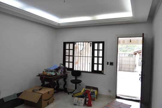 Casa à venda com 4 quartos, 305m² em Piedade, Rio de Janeiro