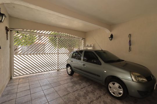 Garagem de casa à venda com 3 quartos, 250m² em Jardim Itapoan, Santo André