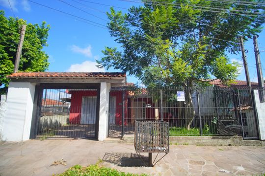 Fachada de casa à venda com 3 quartos, 144m² em Feitoria, São Leopoldo