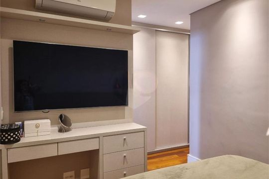 Apartamento à venda com 3 quartos, 132m² em Vila Ester (Zona Norte), São Paulo