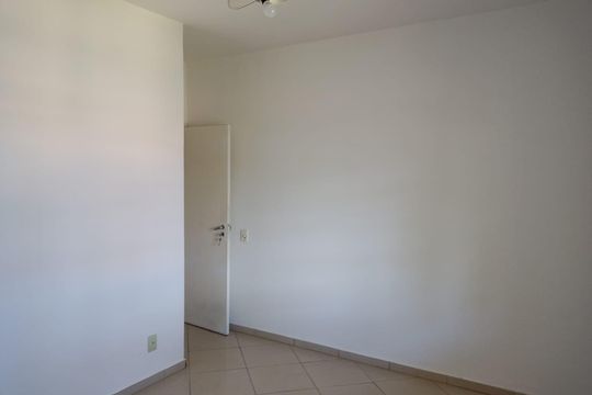 Quarto de casa para alugar com 5 quartos, 270m² em Barra de Maricá, Maricá