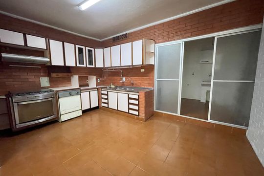 Cozinha de casa à venda com 4 quartos, 200m² em Jardim Esmeralda, São Paulo