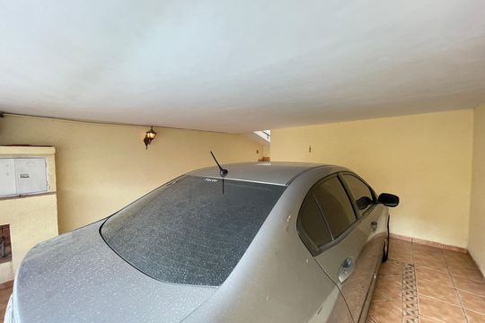 Garagem de casa à venda com 4 quartos, 200m² em Jardim Esmeralda, São Paulo