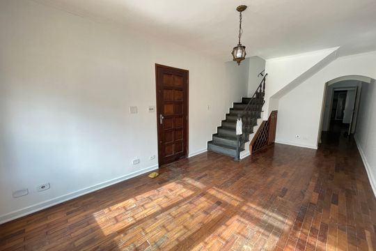 Casa à venda com 4 quartos, 200m² em Jardim Esmeralda, São Paulo