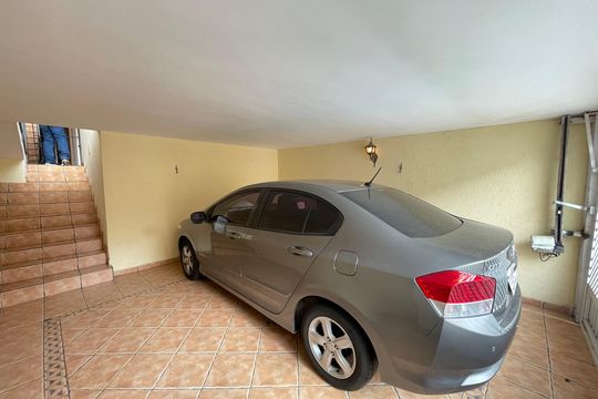 Garagem de casa à venda com 4 quartos, 200m² em Jardim Esmeralda, São Paulo