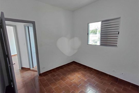 Casa à venda com 4 quartos, 208m² em Vila Bertioga, São Paulo