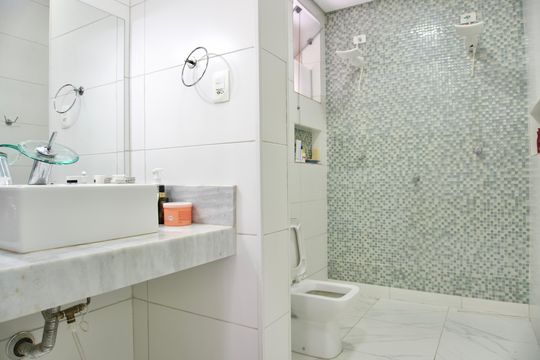 Casa à venda com 2 quartos, 351m² em Santa Tereza, Belo Horizonte