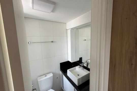 Banheiro  de apartamento para alugar com 1 quarto, 42m² em Jardim Botânico, Porto Alegre