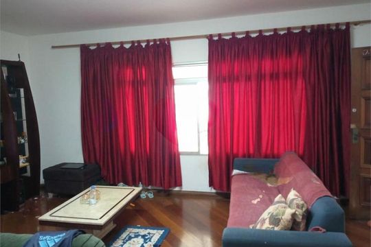 Casa à venda com 3 quartos, 200m² em Jardim Luanda, São Paulo