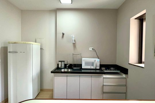 Cozinha de kitnet/studio à venda com 1 quarto, 37m² em Jardim Paulista, São Paulo