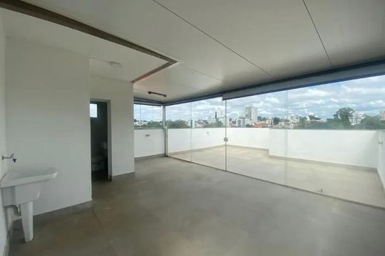 Apartamento para alugar com 3 quartos, 138m² em Itapoã, Belo Horizonte