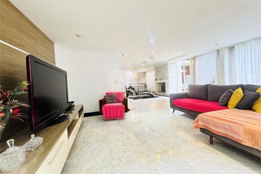 Casa de Condomínio à venda com 4 quartos, 238m² em Jardim dos Estados, São Paulo