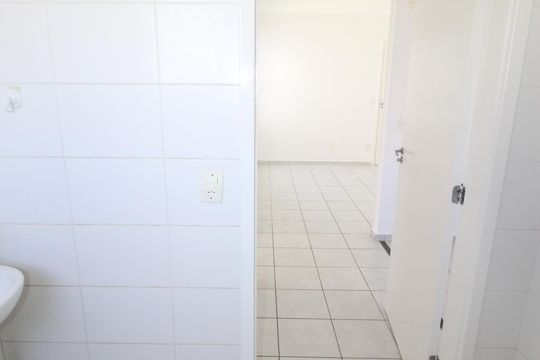 Banheiro de apartamento para alugar com 2 quartos, 55m² em Campos de São José, São José dos Campos