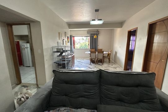 Sala de casa à venda com 3 quartos, 210m² em Piedade, Rio de Janeiro