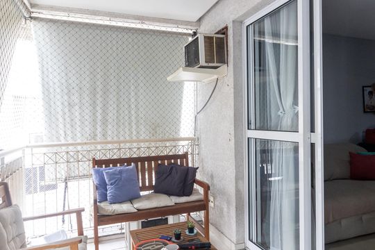 Varanda de apartamento à venda com 3 quartos, 143m² em Vila Valqueire, Rio de Janeiro