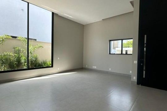 Sala de casa de condomínio para alugar com 5 quartos, 253m² em Nova Uberlândia, Uberlândia