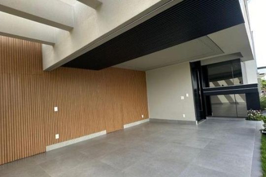 Sala de casa de condomínio para alugar com 5 quartos, 253m² em Nova Uberlândia, Uberlândia