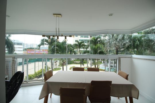 Varanda de apartamento à venda com 1 quarto, 85m² em Barra da Tijuca, Rio de Janeiro