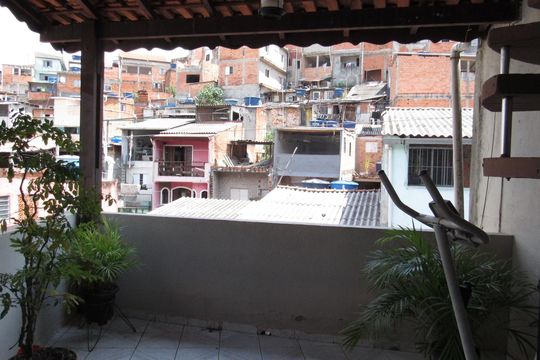 Varanda de casa à venda com 3 quartos, 100m² em São Pedro, Osasco