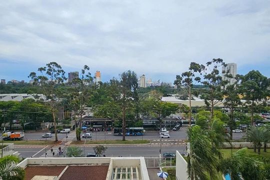 Vista de apartamento à venda com 3 quartos, 132m² em Jurubatuba, São Paulo