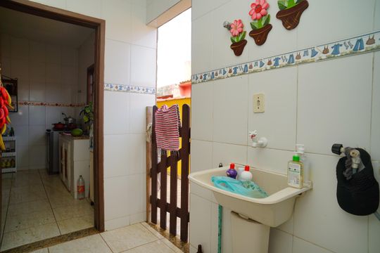 Área de Serviço de casa para alugar com 3 quartos, 110m² em Ponta Negra, Maricá