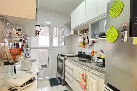 Cozinha de apartamento à venda com 2 quartos, 63m² em Vila Olímpia, São Paulo