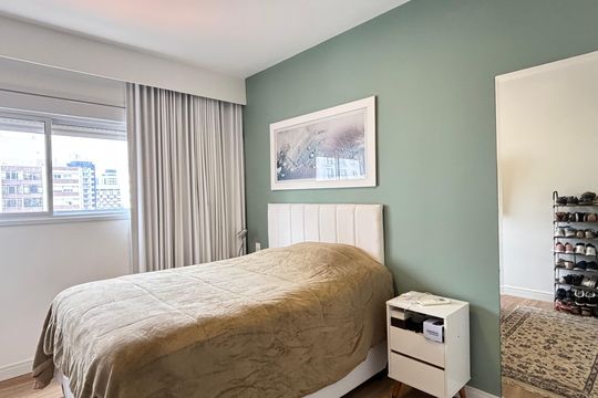 Suíte de apartamento à venda com 2 quartos, 63m² em Vila Olímpia, São Paulo