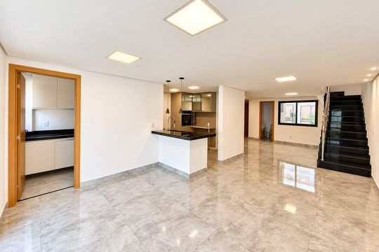 Casa para alugar com 3 quartos, 179m² em Buritis, Belo Horizonte
