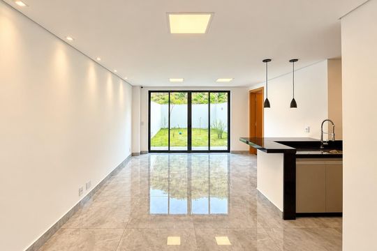 Casa para alugar com 3 quartos, 179m² em Buritis, Belo Horizonte
