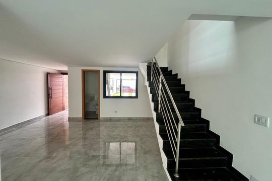 Casa para alugar com 3 quartos, 179m² em Buritis, Belo Horizonte