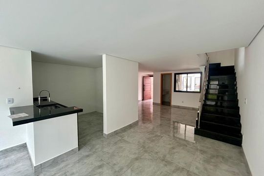 Casa para alugar com 3 quartos, 179m² em Buritis, Belo Horizonte