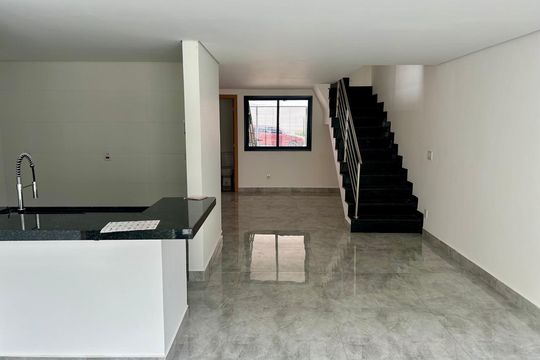Casa para alugar com 3 quartos, 179m² em Buritis, Belo Horizonte