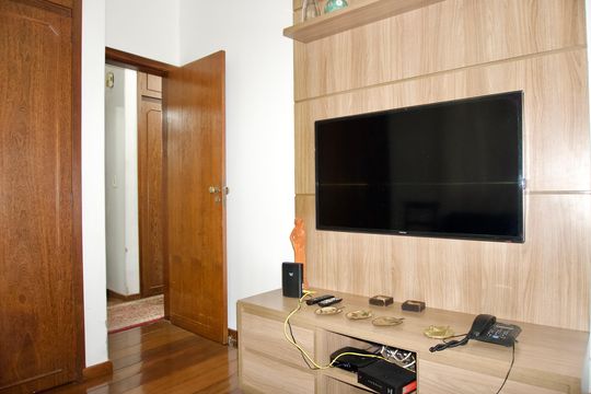 Apartamento à venda com 4 quartos, 144m² em Serra, Belo Horizonte
