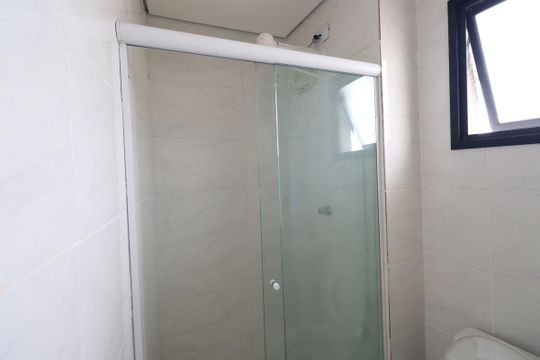 Banheiro de apartamento à venda com 2 quartos, 48m² em Vila Formosa, São Paulo