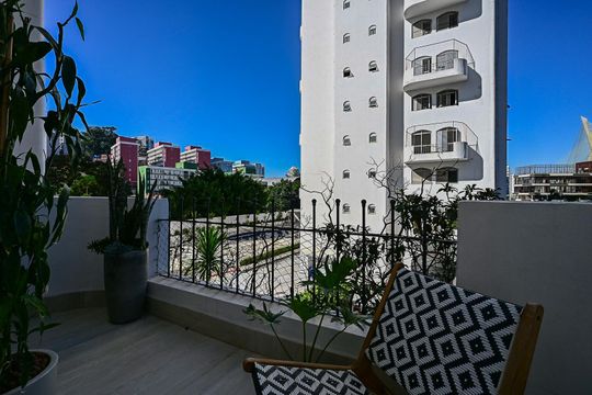 Varanda da Suíte  3 de apartamento à venda com 3 quartos, 210m² em Vila Morumbi, São Paulo
