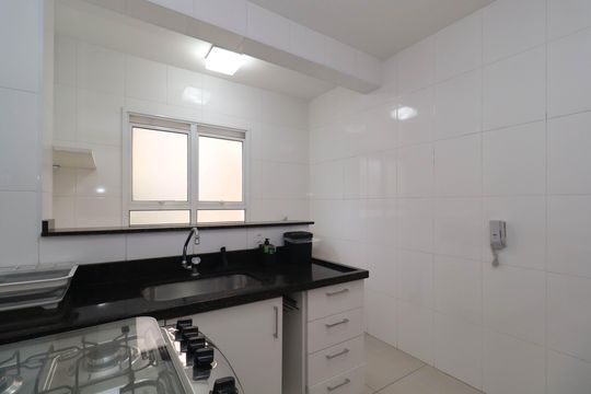 Cozinha de apartamento para alugar com 1 quarto, 41m² em Sumaré, São Paulo