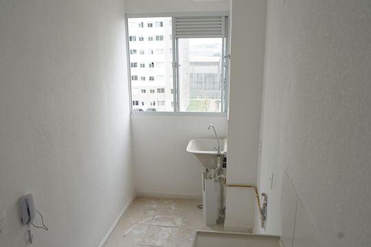 Cozinha e Área de Serviço de apartamento para alugar com 2 quartos, 44m² em Vila Nova Bonsucesso, Guarulhos