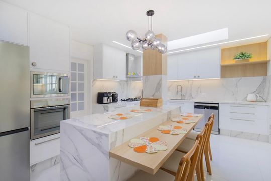 Cozinha de casa à venda com 4 quartos, 424m² em Santo Amaro, São Paulo