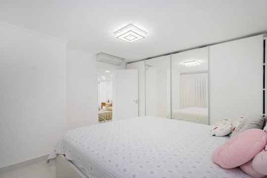 Quarto de casa à venda com 4 quartos, 424m² em Santo Amaro, São Paulo
