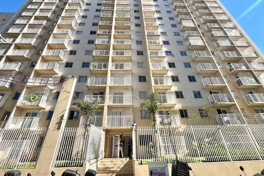 Fachada de apartamento para alugar com 1 quarto, 27m² em Jardim Itacolomi, São Paulo