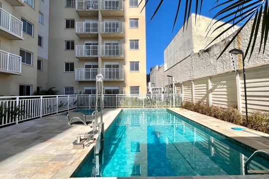 Área comum - Piscina de apartamento para alugar com 1 quarto, 27m² em Jardim Itacolomi, São Paulo
