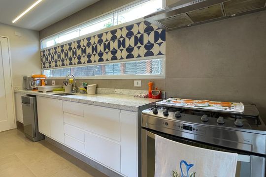 Cozinha de apartamento à venda com 3 quartos, 115m² em Caxingui, São Paulo