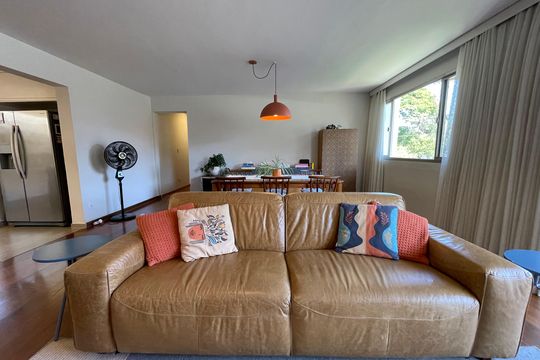 Sala de apartamento à venda com 3 quartos, 115m² em Caxingui, São Paulo