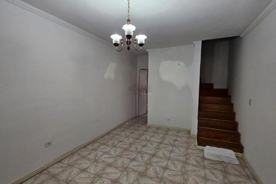 Casa à venda com 2 quartos, 115m² em Jardim Pedreira, São Paulo