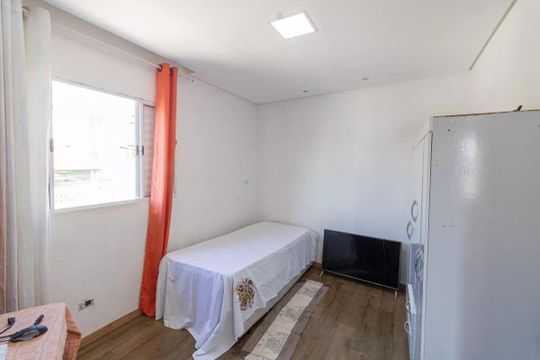 Casa à venda com 5 quartos, 280m² em Vila Dalila, São Paulo