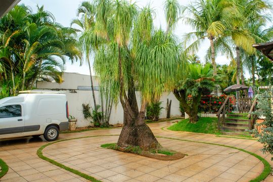 Casa à venda com 3 quartos, 689m² em Jardim Novo Mundo, Goiânia